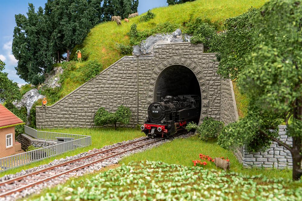 2 Tunnelportale, 1-gleisig - 120576