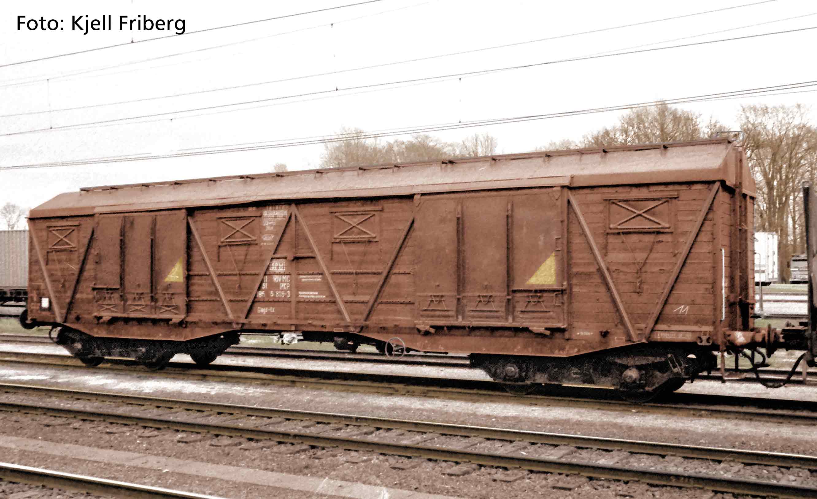 2er Set gedeckter Güterwagen - 58286